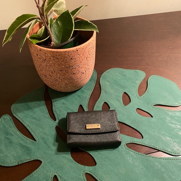 kate spade Handbags - Black Kate Spade card holder wallet